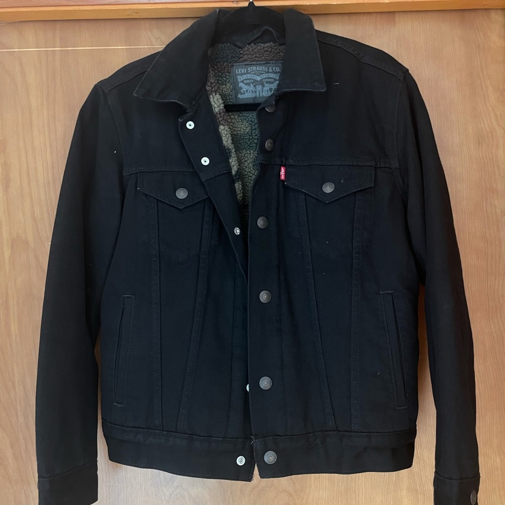 Levi’s Black Denim Jacket, Fleece Camo Lining, Size Small